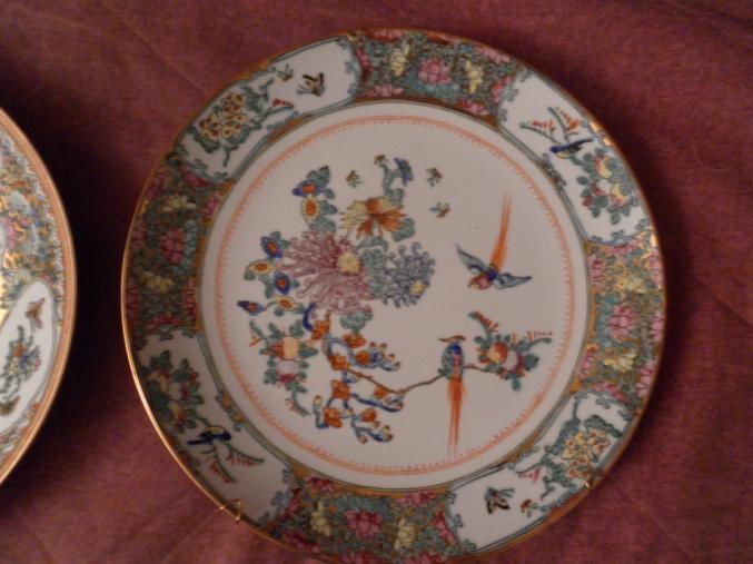 Assiette de décoration motif japonisant