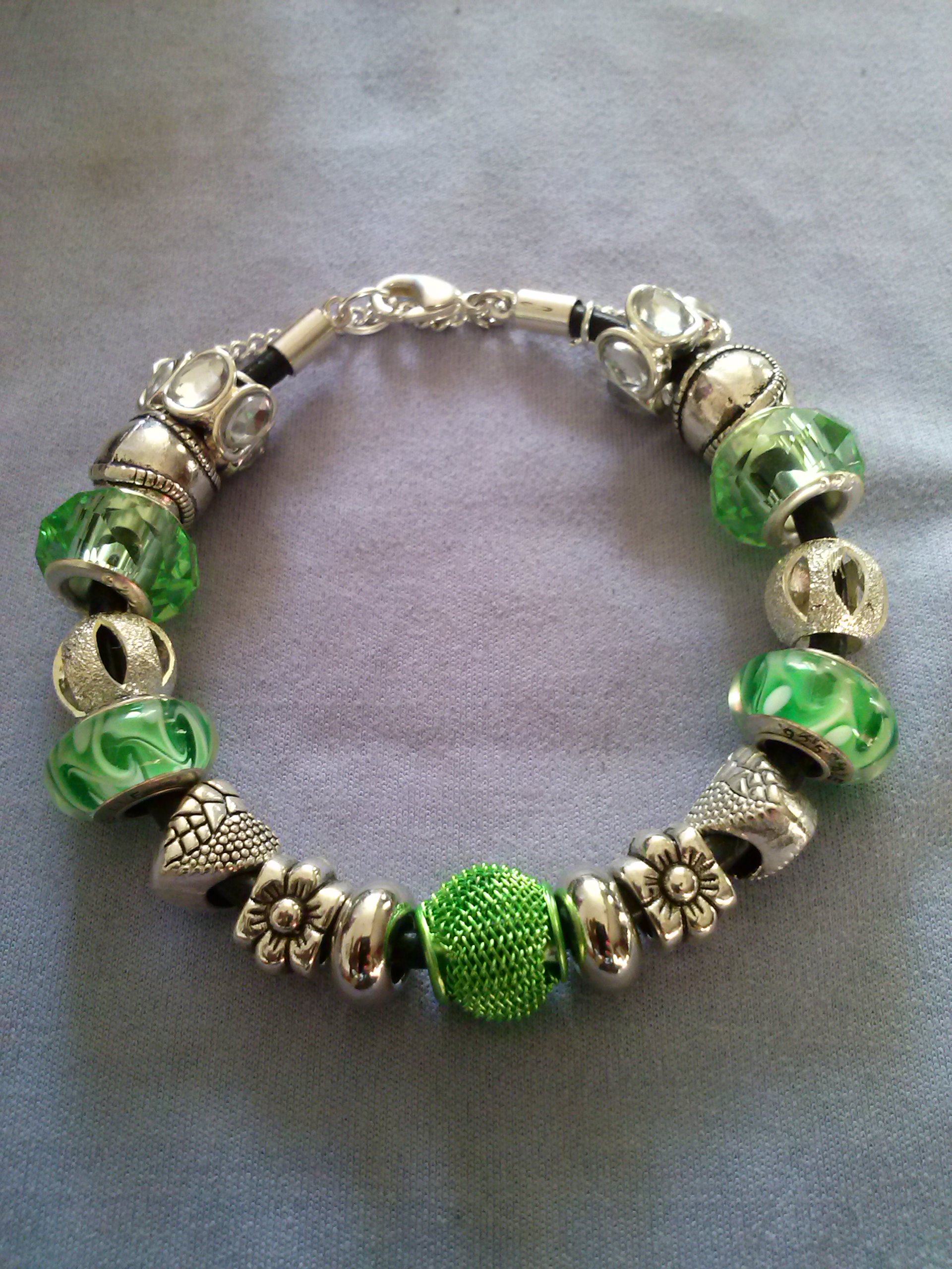 Bracelet murano en perle de verre verte argent massif