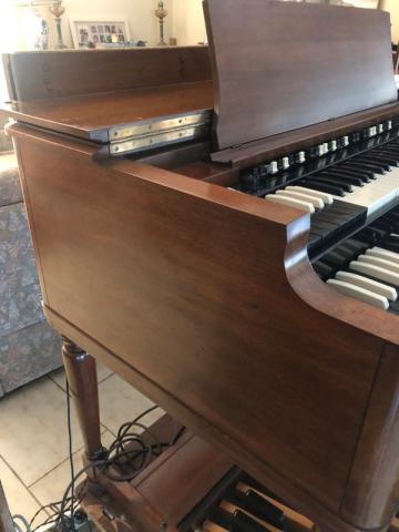   A donner urgent Orgue Hammond B3