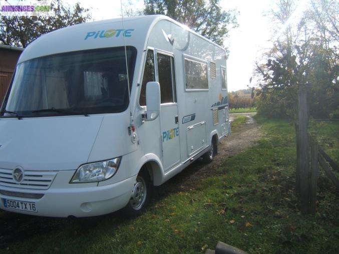 A VENDRE : Camping car intégrale PILOTE