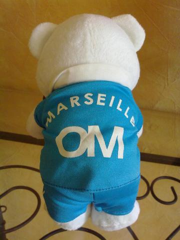 Mascotte avec coupe l'OM