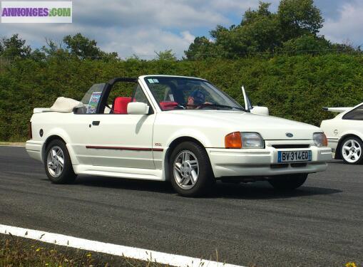 FORD ESCORT XR3 i Cabriolet