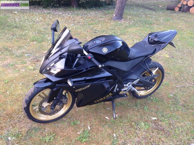 VENDS 125 YAMAHA YZFR