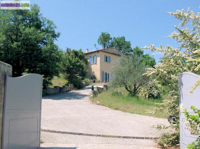 Villa a 1km de vaison la romaine