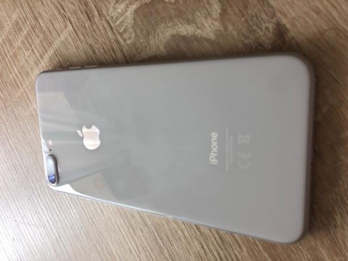 Iphone 8 PLUS 256go