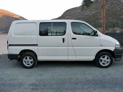 Toyota HIACE 117 D-4D 4X4 COURT CONFORT