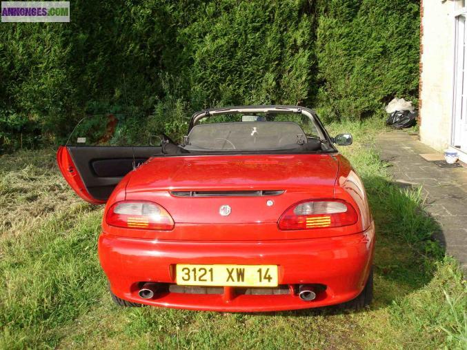 Bientôt l'été ! Roulez enCabriolet MGF