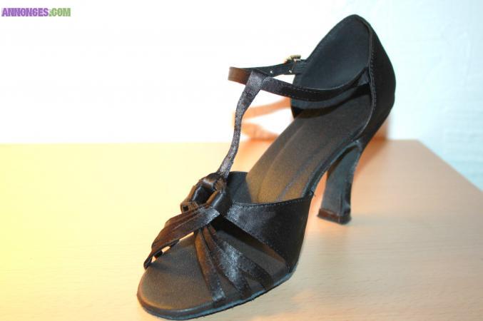 Chaussures de danses Neuves Noires