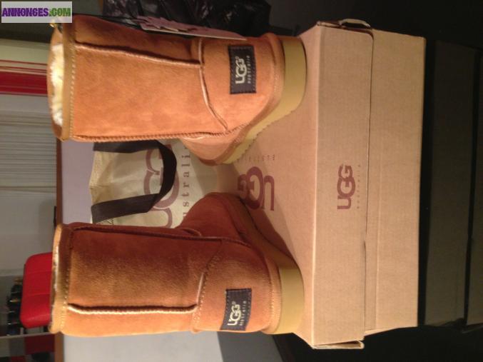 Botte ugg classic short T38