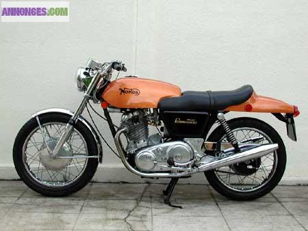 Norton Commando fastback