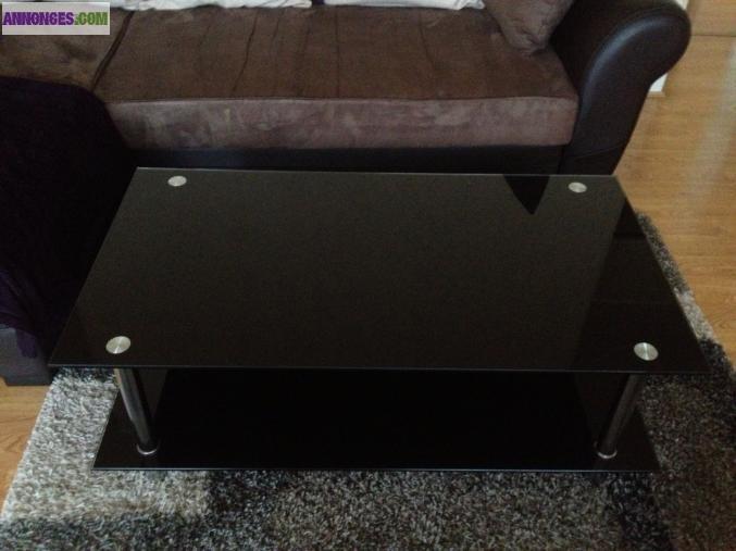 Table en verre noire