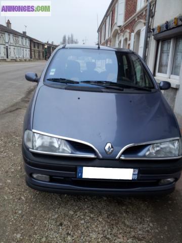 Renault scenic