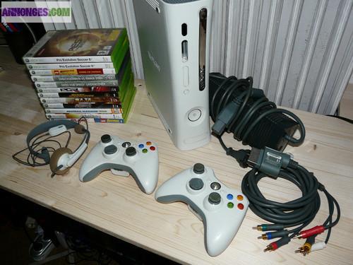 Xbox 360 + 2 manettes sans fil + casque + 12 jeux