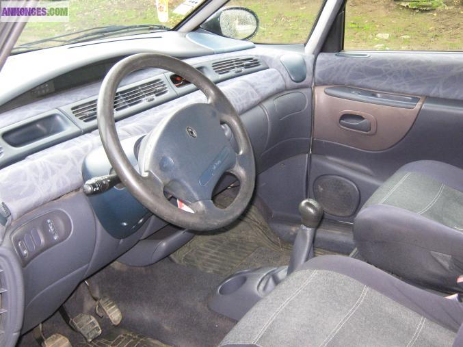 Espace 3 2.2 L DT