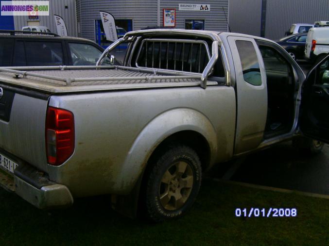 NAVARA KING CAB 2L5 DCI LE