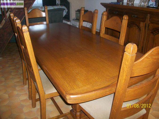 Meuble, table et chaises "rustique"