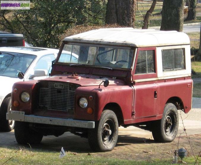 4*4 land rover jeep