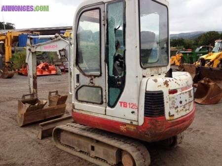 MINI PELLE TAKEUCHI 2750KG- 3 GODETS