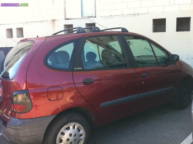 VENDS RENAULT MEGANE SCENIC