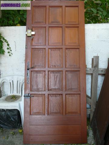 Porte et volets en bois