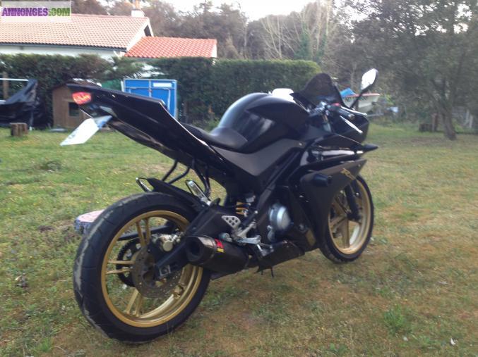 VENDS 125 YAMAHA YZFR