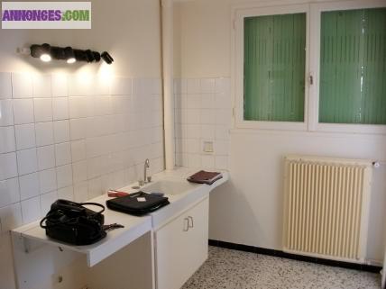 Appartement  Ales- 85 000€ - 80m² - 5552