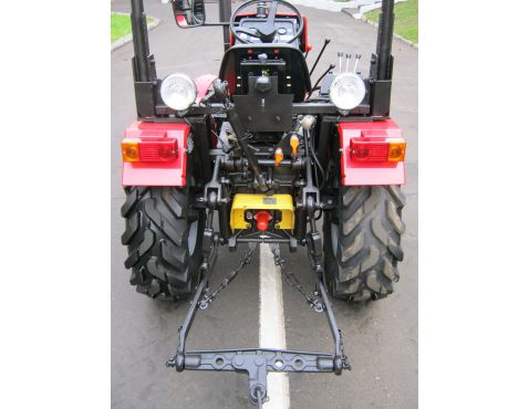 Tracteur MTZ 321 à roues