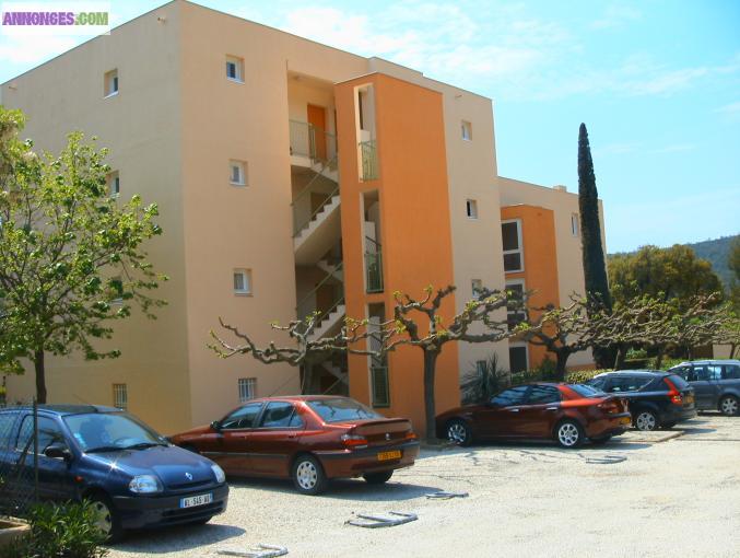 T2 4 personnes à 300 m plage et commerces de Bormes