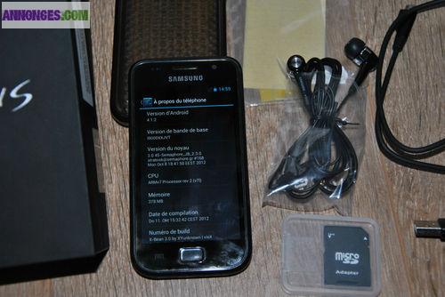 Smartphone Samsung Galaxy S i9000 - 8 Go - Noir + SD 16 Go + Coque + Protections