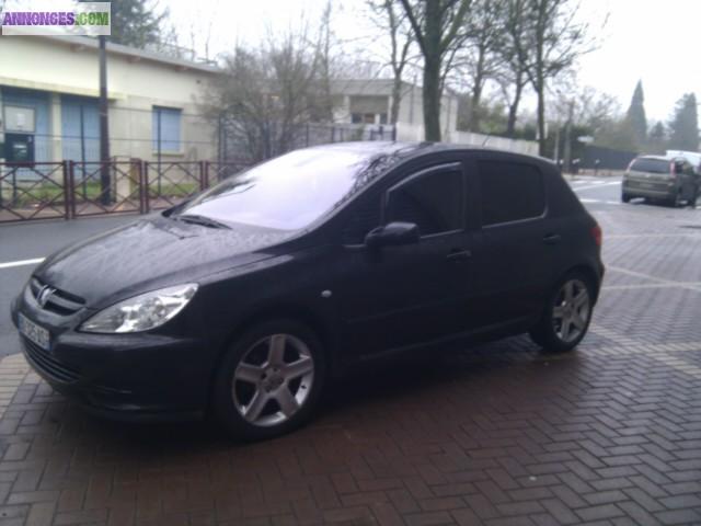 Peugeot 307 2.0 HDI 110 XS Prenium 5P