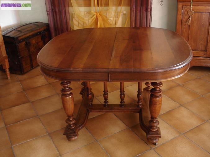 TABLE ANCIENNE