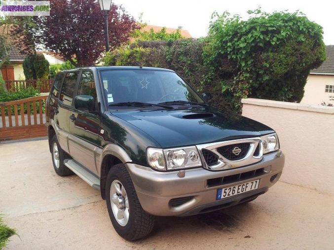 4X4 NISSAN TERRANO II 2.7L TDI PACK LUXE