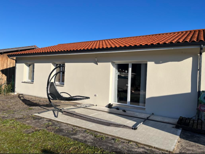 Maison de plain pied - 85 m² - 3 chambres