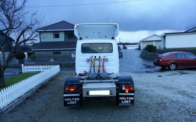 Iveco Daily 2.8 Semi 2000, 418000 km .