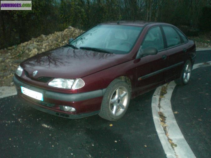 VENDS RENAULT LAGUNA ALIZE 2L 7CV