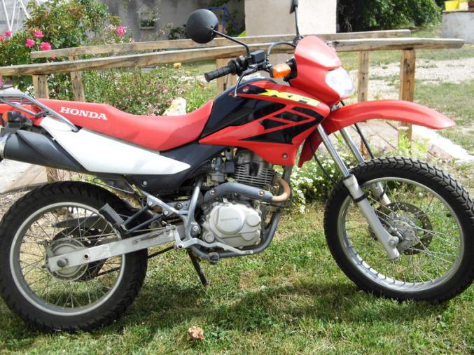 Moto honda 125 cm3