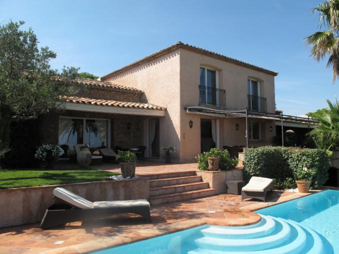 Maison avec vue exceptionnelle à Sainte Maxime