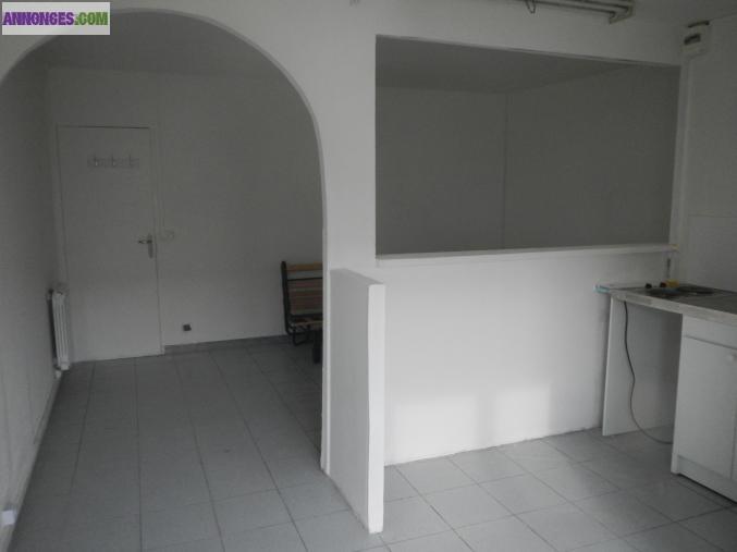 STUDIO 30 M²