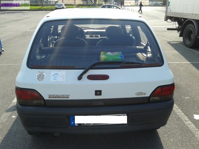 CLIO 1.9 D modèle 1997