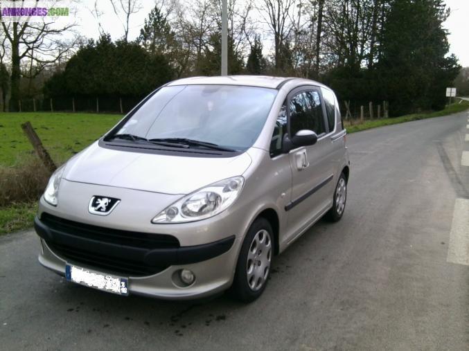 Peugeot 1007 1.4 HDI DOLCE 70