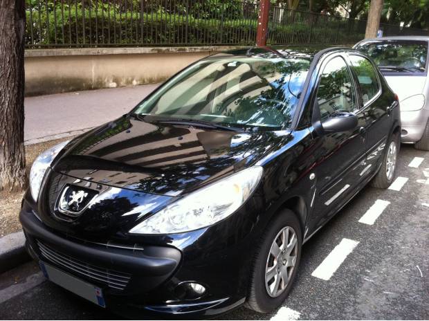 PEUGEOT 206 + 1.4 hdi 70 trendy , noire; 2010