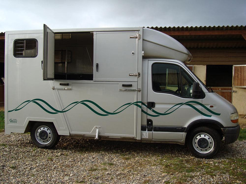 Camion chevaux Master Renault 90CV