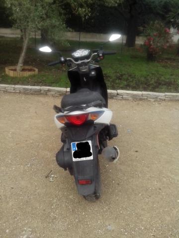 Scooter kymco