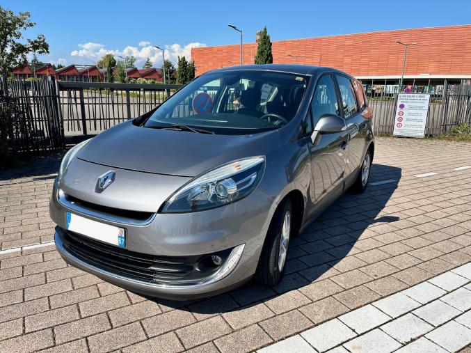 RENAULT SCENIC 7 Places DCI