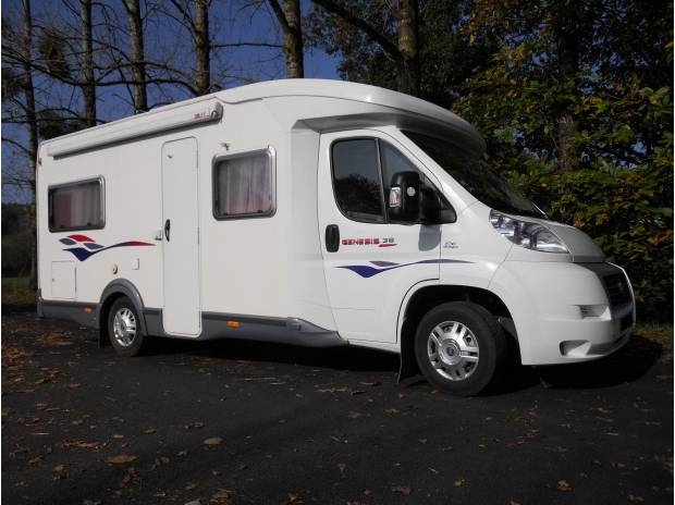 A DONNER CAMPING-CAR PROFILE CHALLENGER GENESIS 38