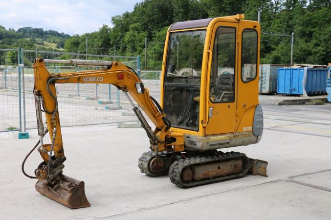 Mini pelle kobelco 1500kg