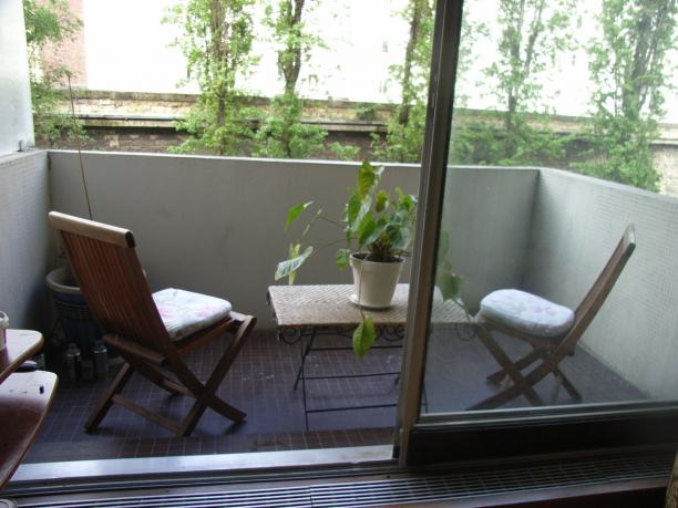 Paris - Chambre avec balcon sur jardin