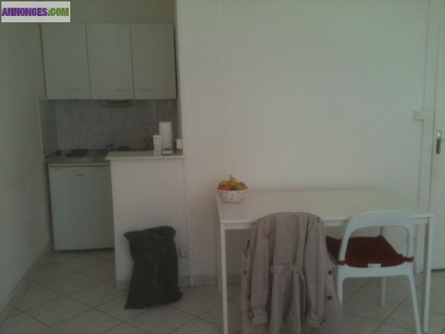 Appartement F1 meublé 25m2 Lille Fives