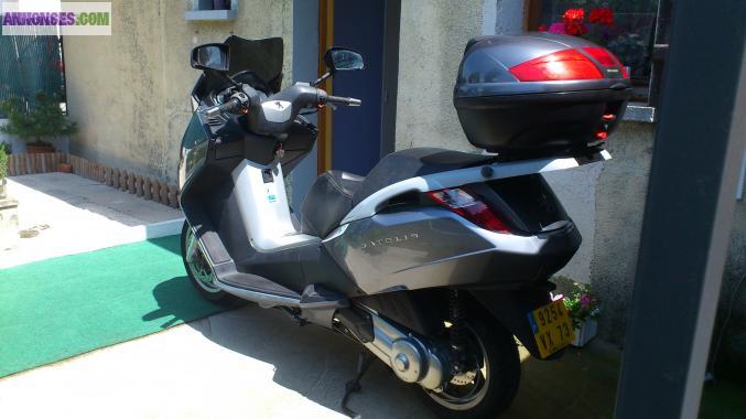 Scooter peugeot satelis modele executive 2008