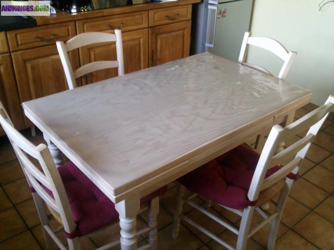 Table et 4 Chaises